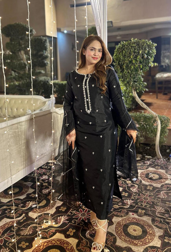 Zaib Dress with Hand made work & Trouser, organza Duppta