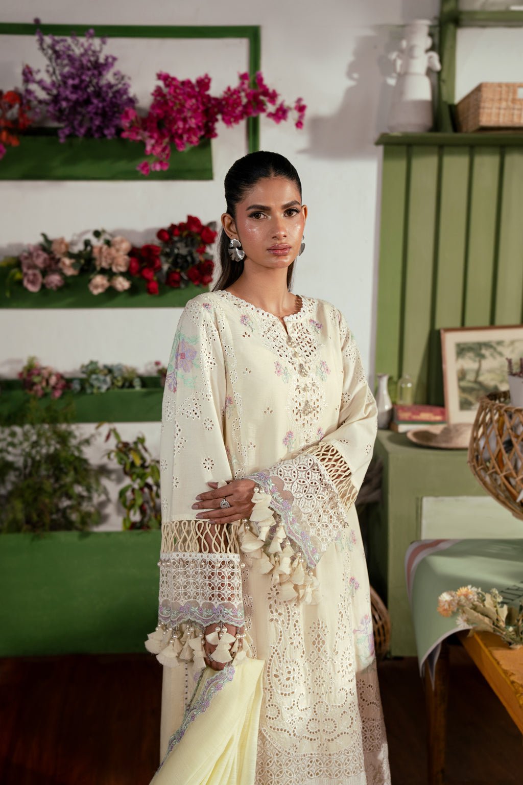 3 PIECE EMBROIDERED LAWN - SEREN (Luxury Lawn) - NEW NAMAL PRET