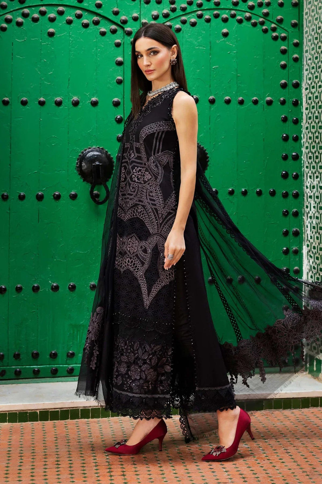 3 Piece stitched Embroidered Lawn Suit | D - 2512 - B - NEW NAMAL PRET