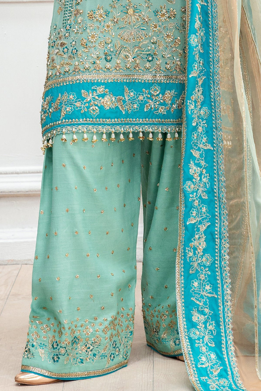 4 - pc Unstitched DD5 - 04 - NEW NAMAL PRET