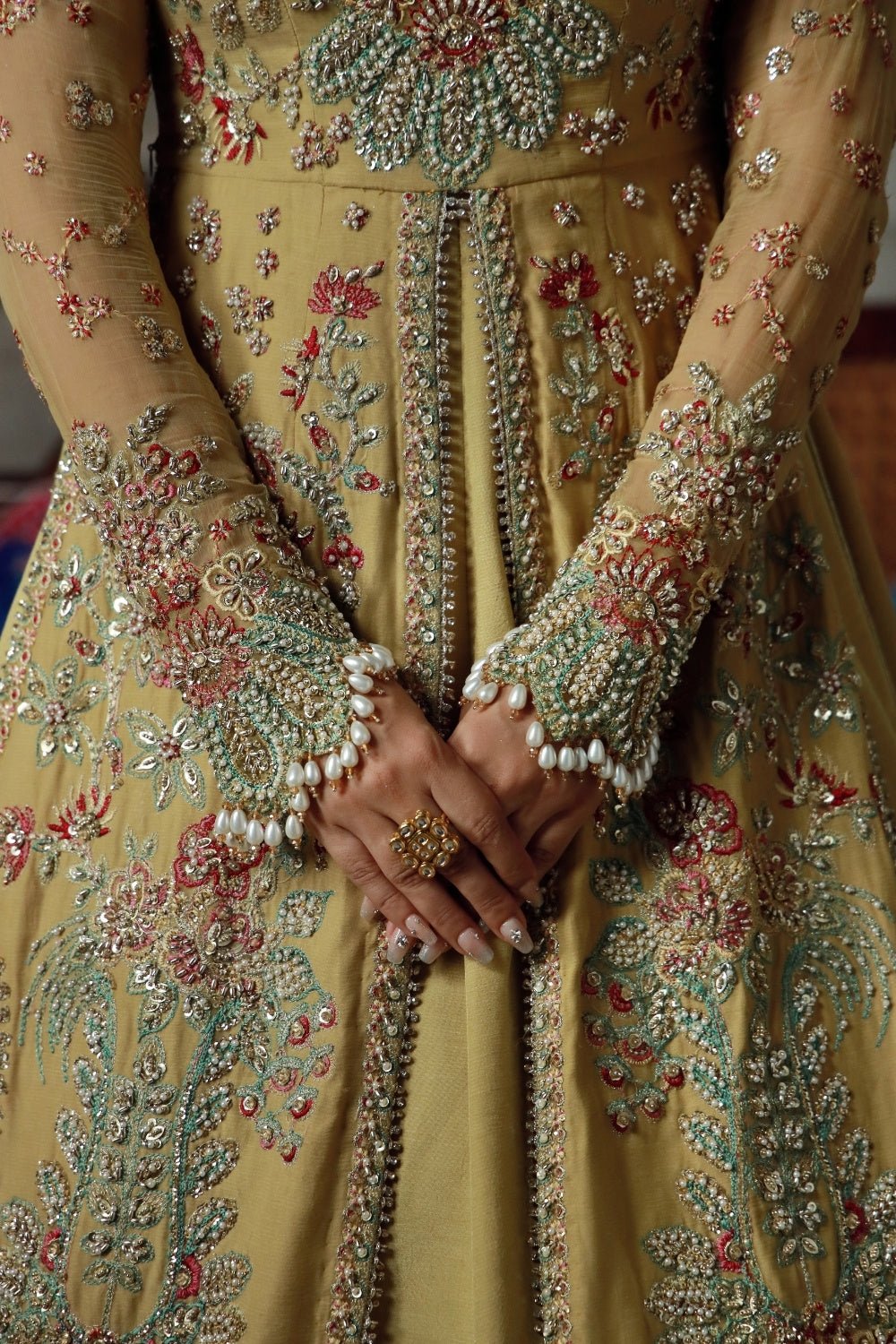 Ayeza - Namal Pret