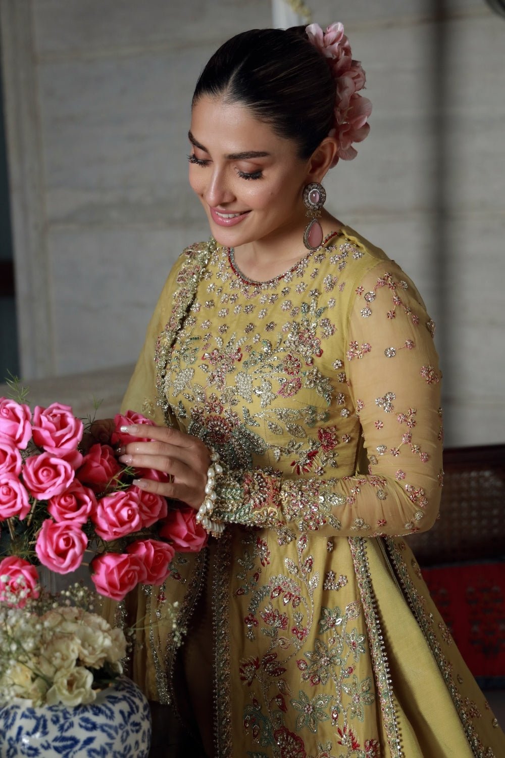 Ayeza - Namal Pret