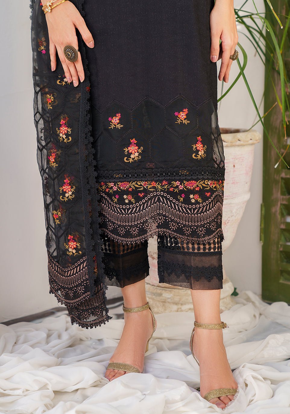 BL 007 Jardin Noir - NEW NAMAL PRET