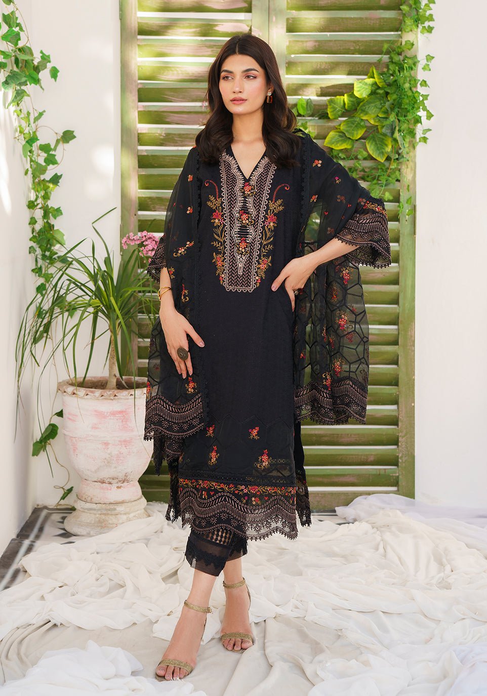BL 007 Jardin Noir - NEW NAMAL PRET
