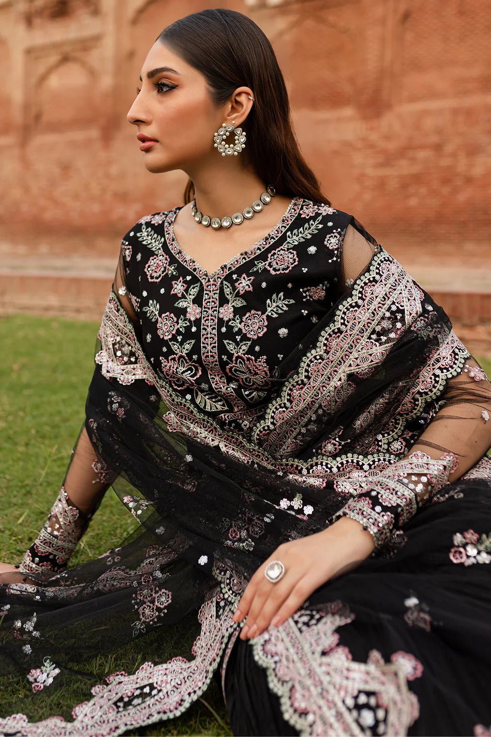 Black Regal - NEW NAMAL PRET