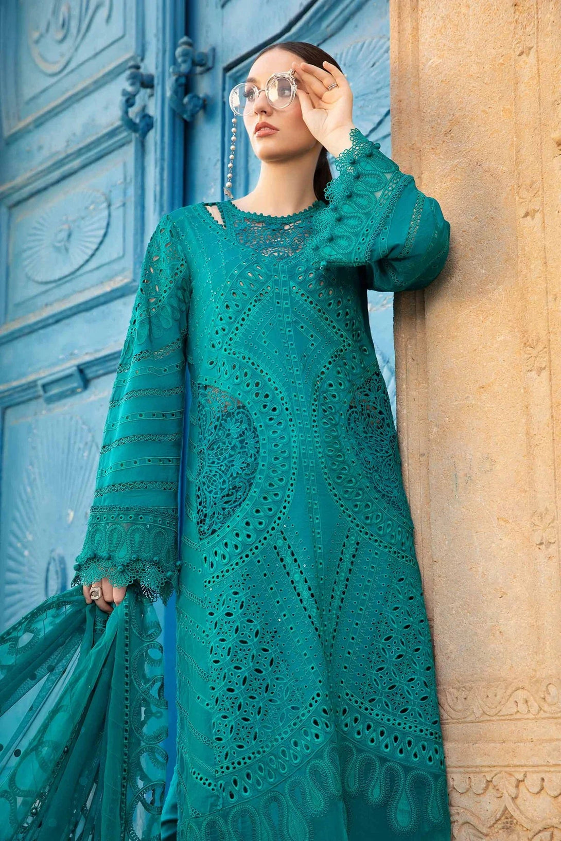 D - 2402 - A - NEW NAMAL PRET