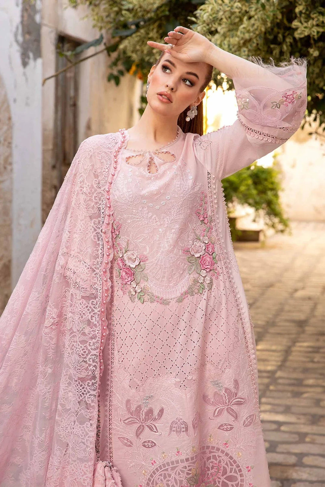 D - 2411 - A - NEW NAMAL PRET