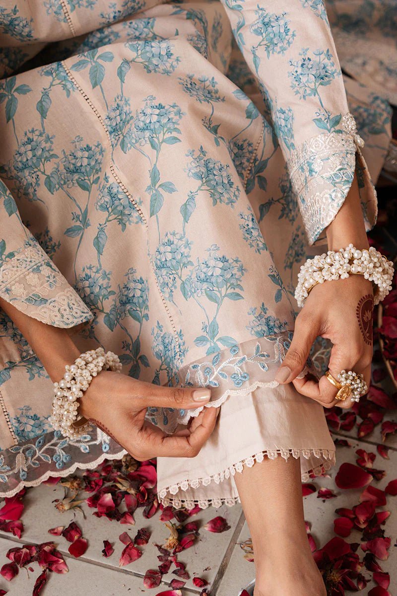 DAINTY ROYALE - 3 PC PRINTED LAWN SUIT - NEW NAMAL PRET