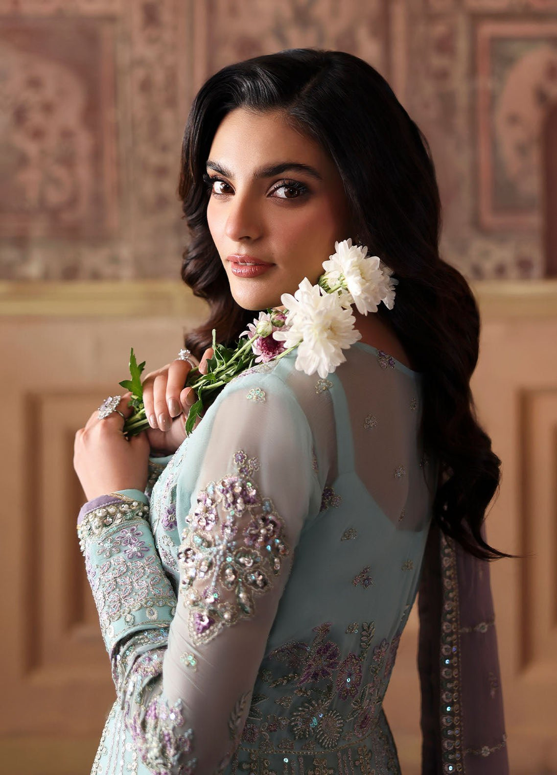 Delina - Namal Pret