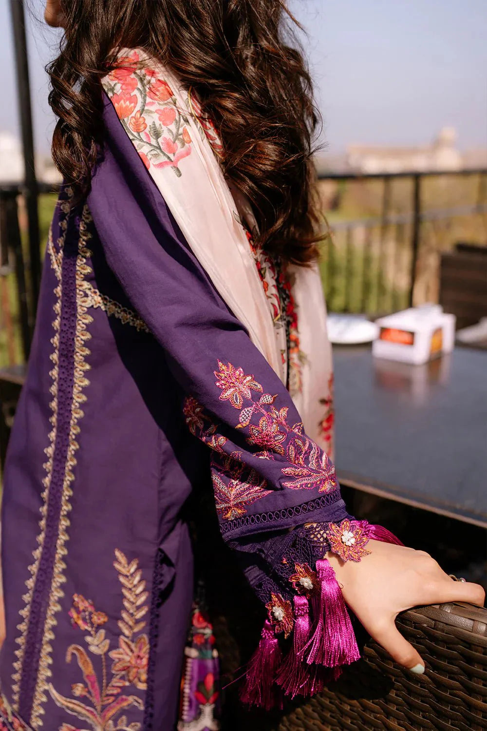 ELIF - B - SRL25 - 05 - NEW NAMAL PRET