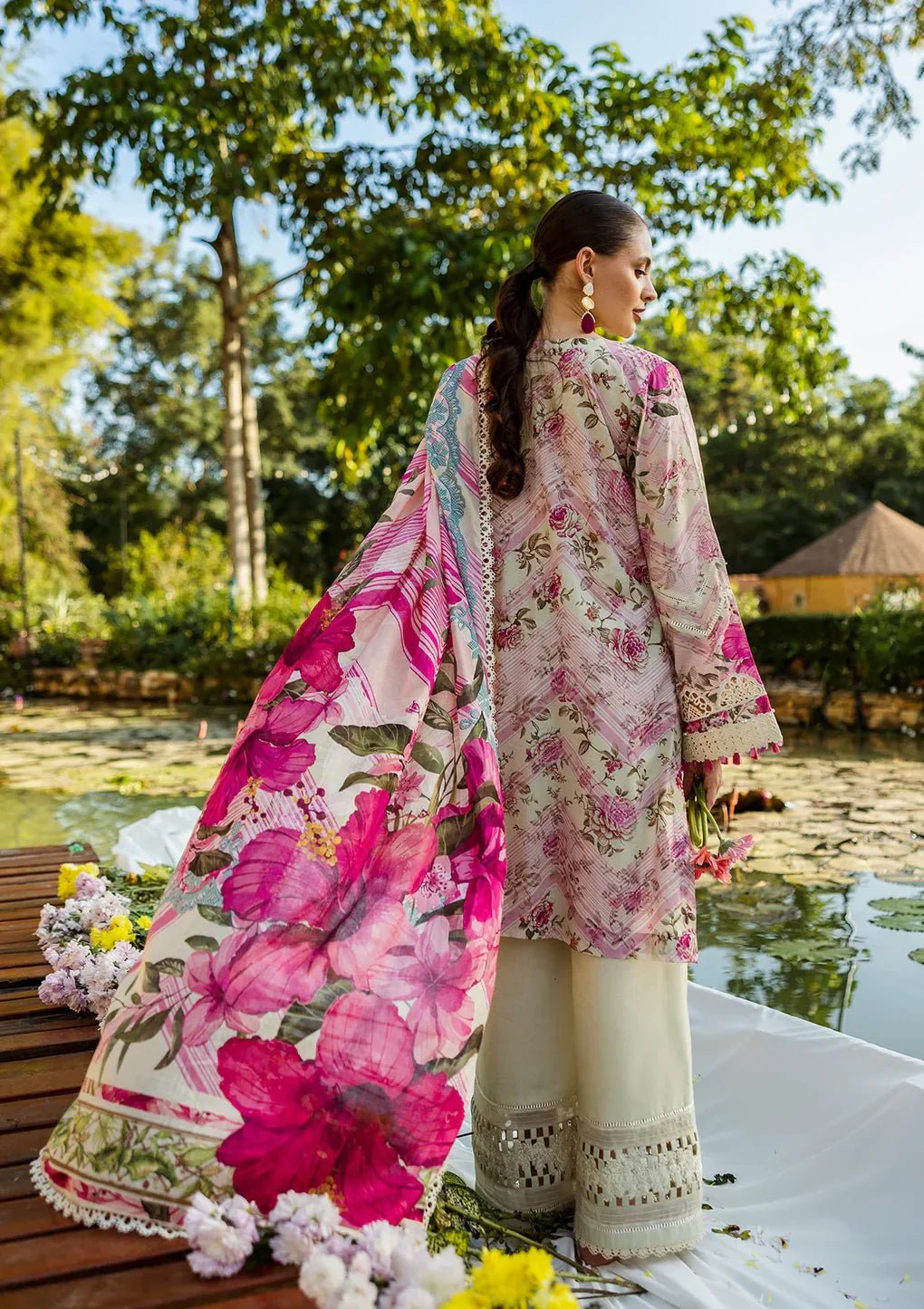 ELK - 06B ROSES & WHITES - NEW NAMAL PRET