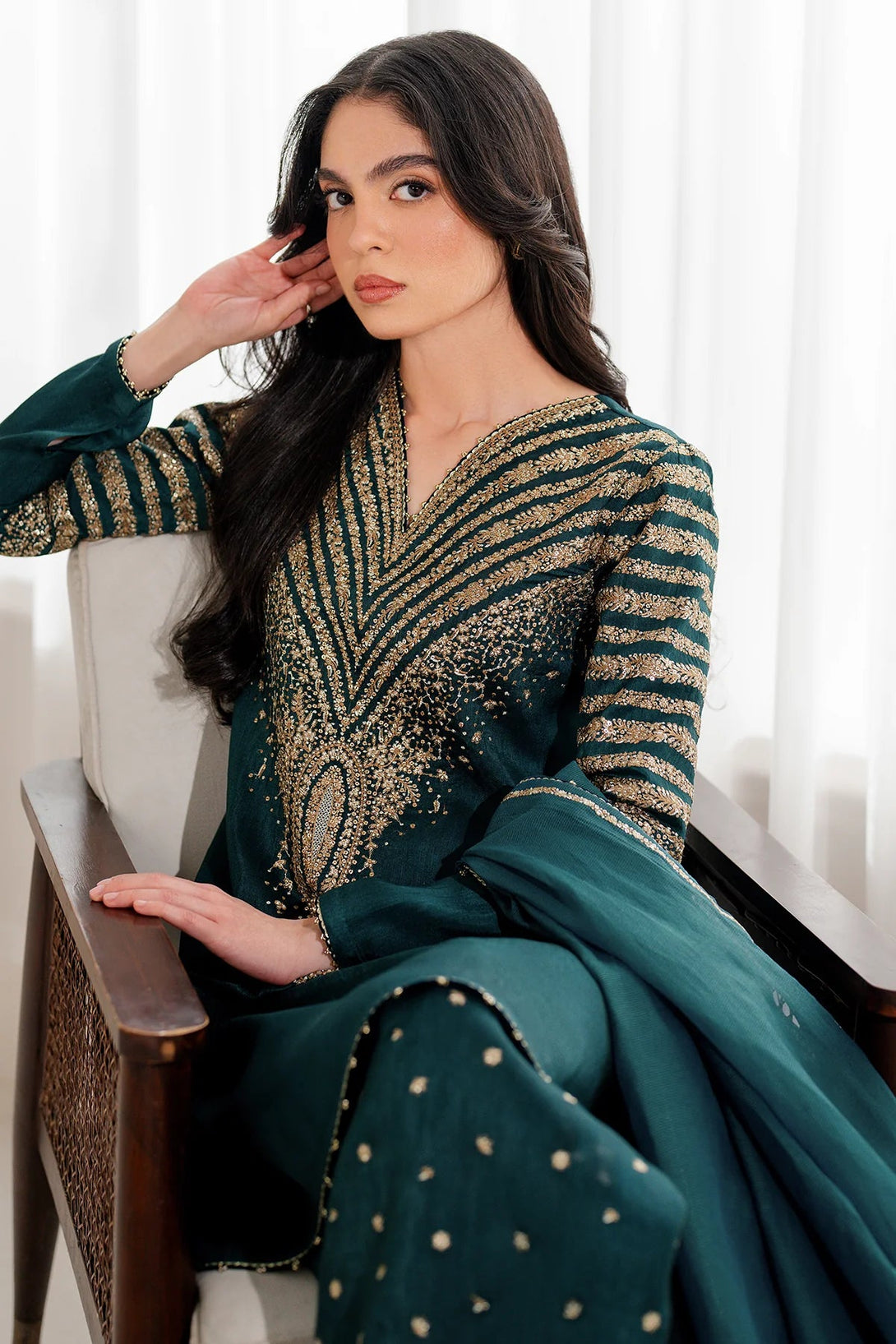 Embroidered Raw Silk UR - 7056 - NEW NAMAL PRET