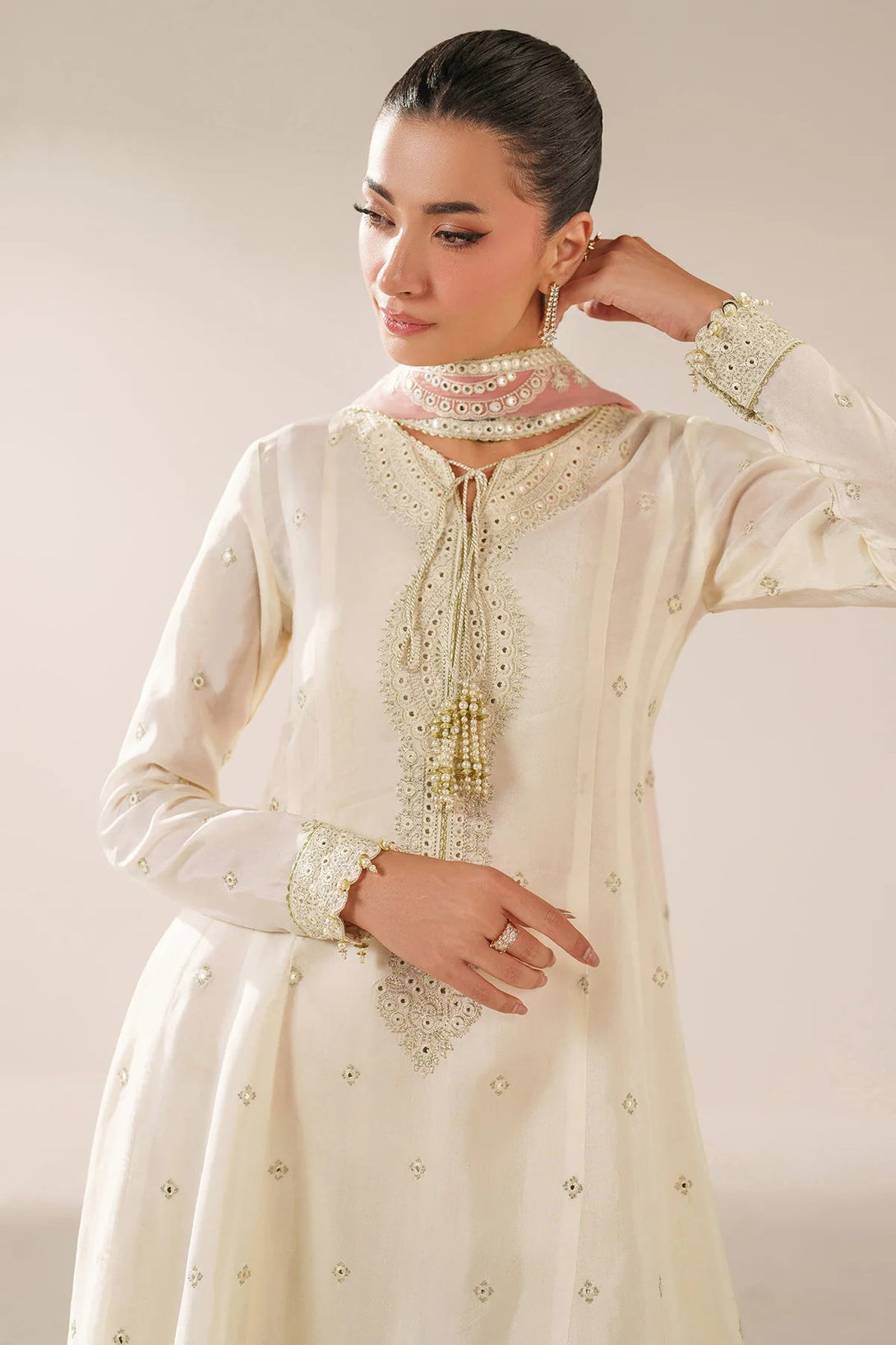 Embroidered Raw Silk UR - 7059 - NEW NAMAL PRET