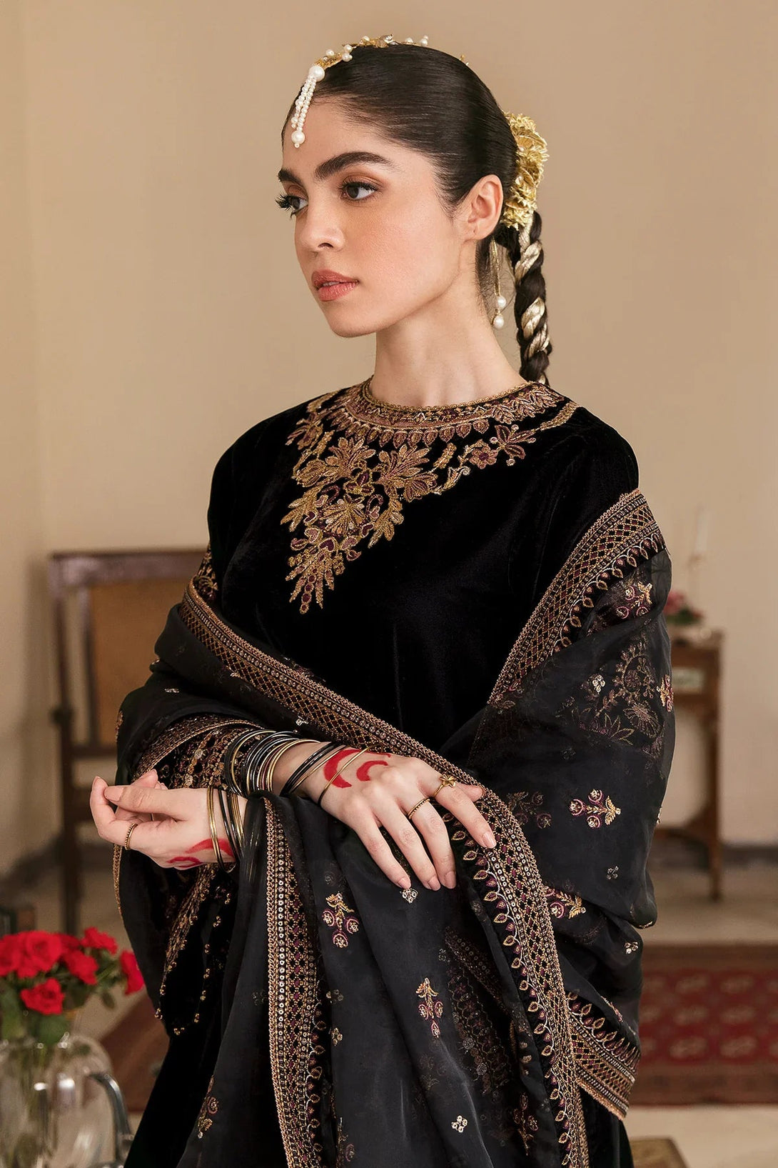 EMBROIDERED VELVET UF - 253 - NEW NAMAL PRET