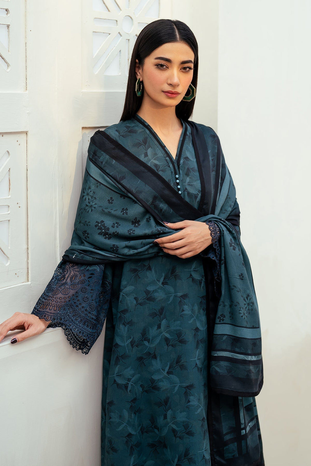 EMBROIDERED VISCOSE UF - 4018 - NEW NAMAL PRET