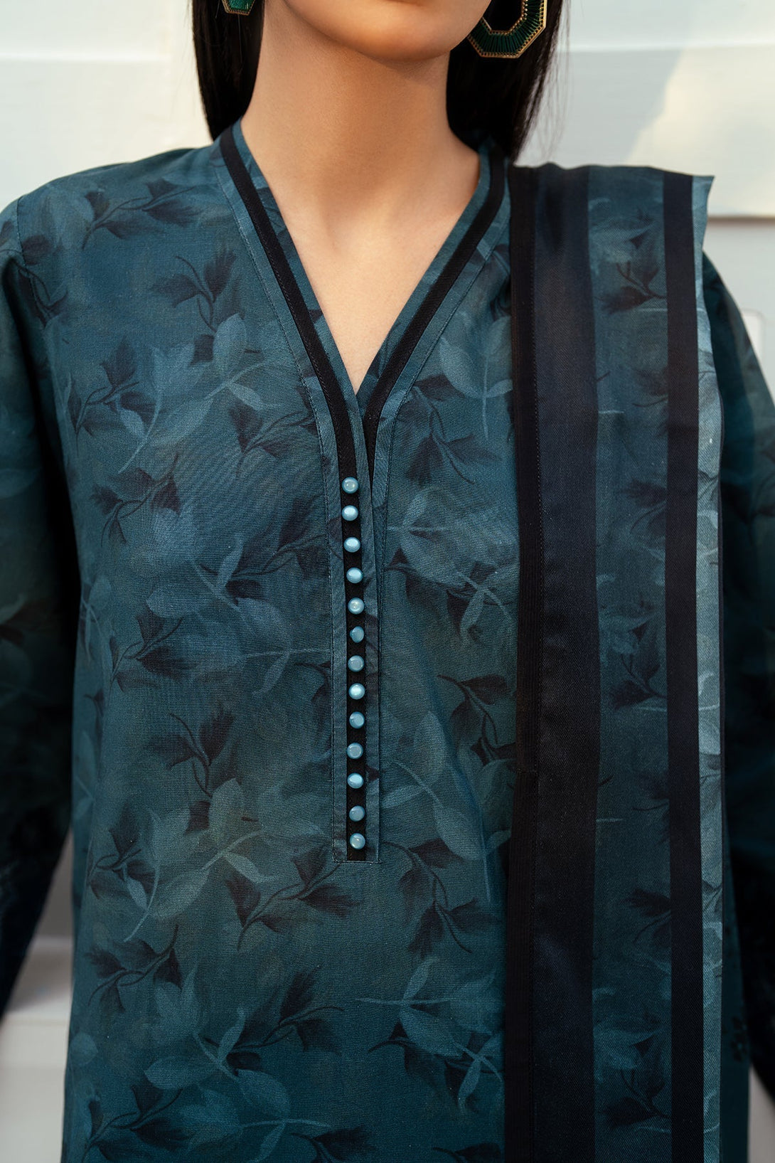EMBROIDERED VISCOSE UF - 4018 - NEW NAMAL PRET