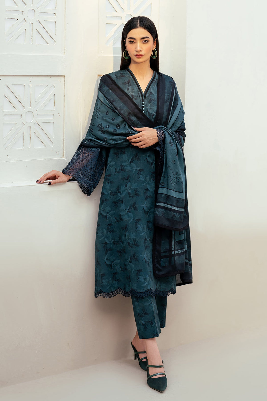 EMBROIDERED VISCOSE UF - 4018 - NEW NAMAL PRET