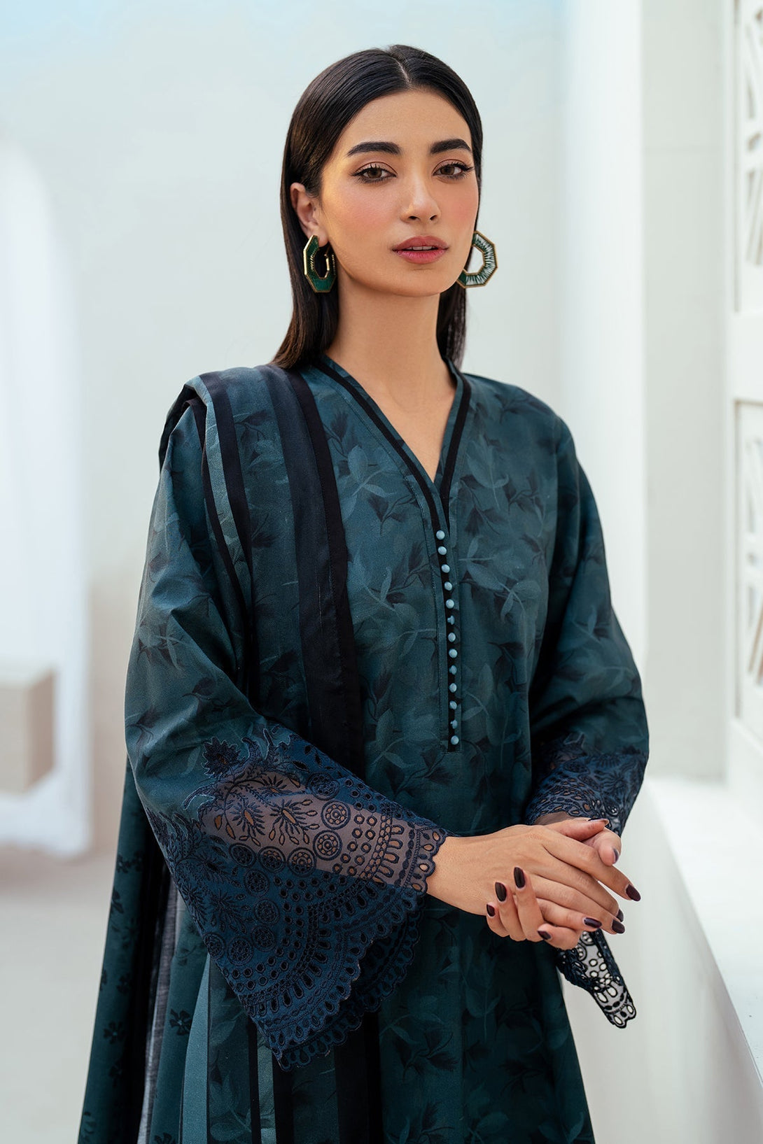 EMBROIDERED VISCOSE UF - 4018 - NEW NAMAL PRET