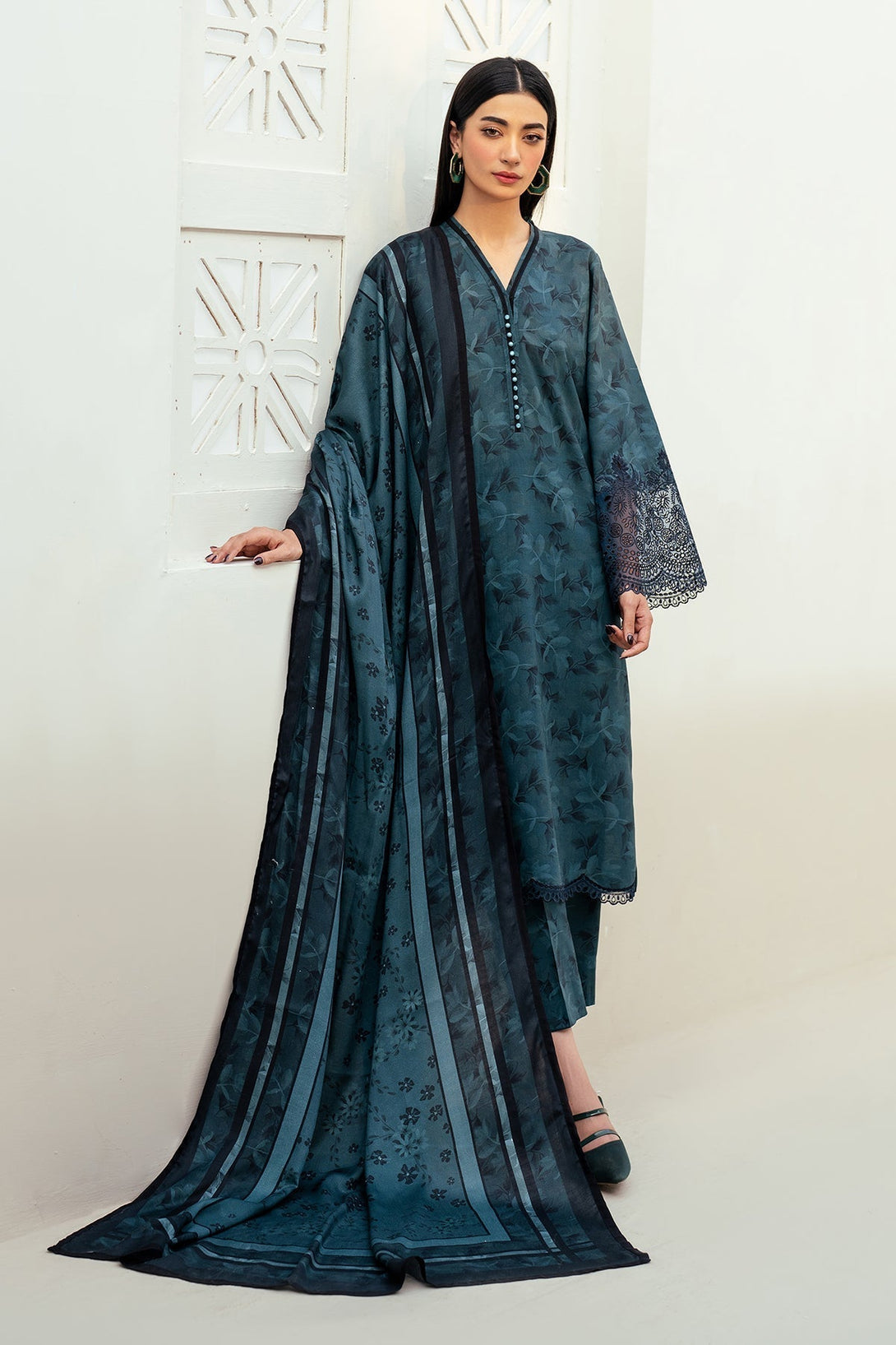 EMBROIDERED VISCOSE UF - 4018 - NEW NAMAL PRET