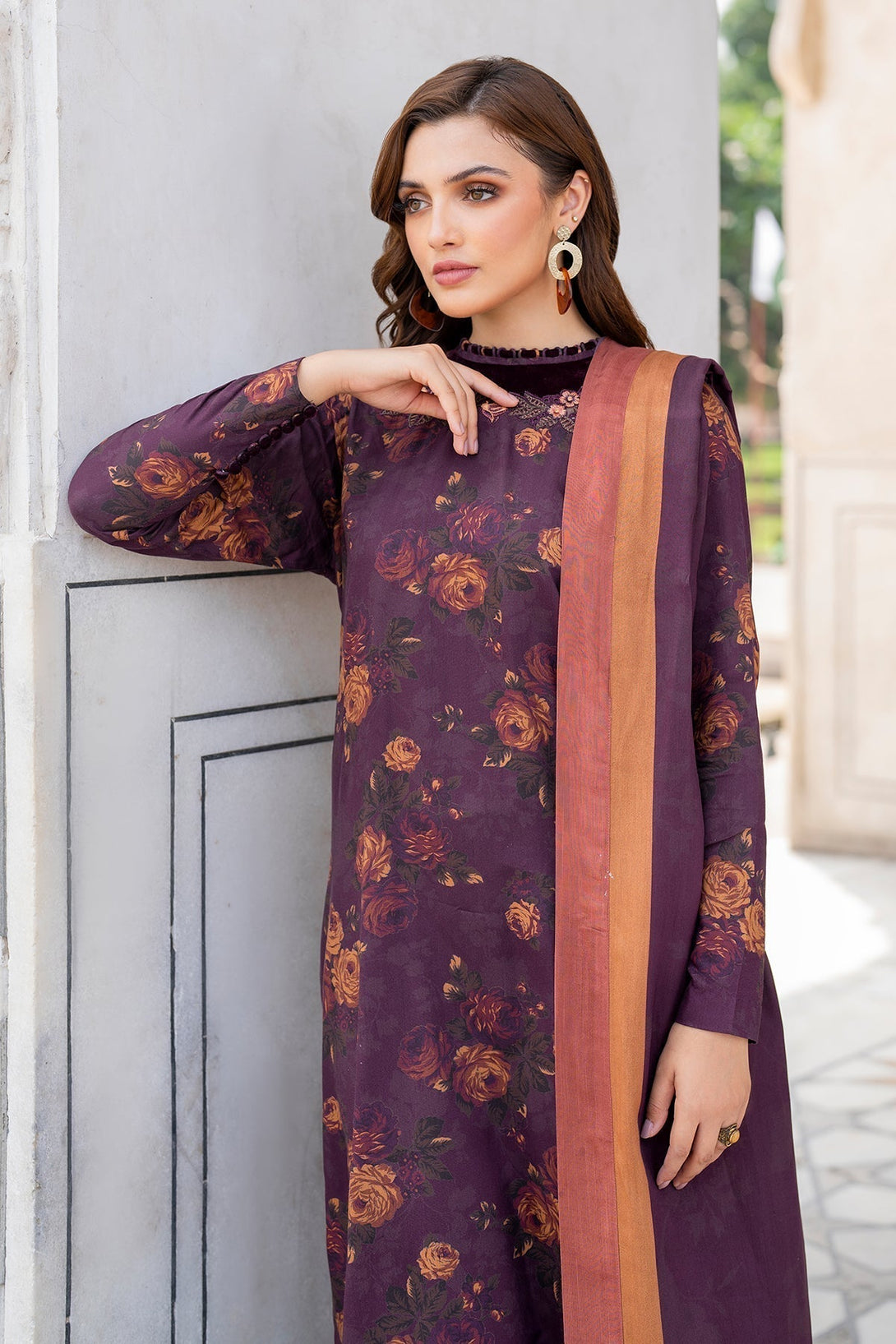 EMBROIDERED VISCOSE UF - 736 - NEW NAMAL PRET