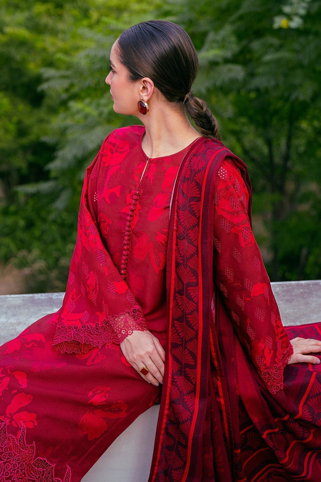 EMBROIDERED VISCOSE UF - 780 - NEW NAMAL PRET