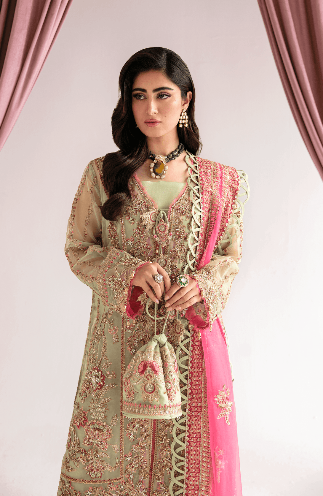 ESRA - NEW NAMAL PRET