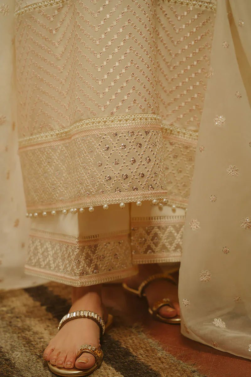GENTEL GLAZE - 4 PIECE EMBROIDERED SILK SUIT - NEW NAMAL PRET