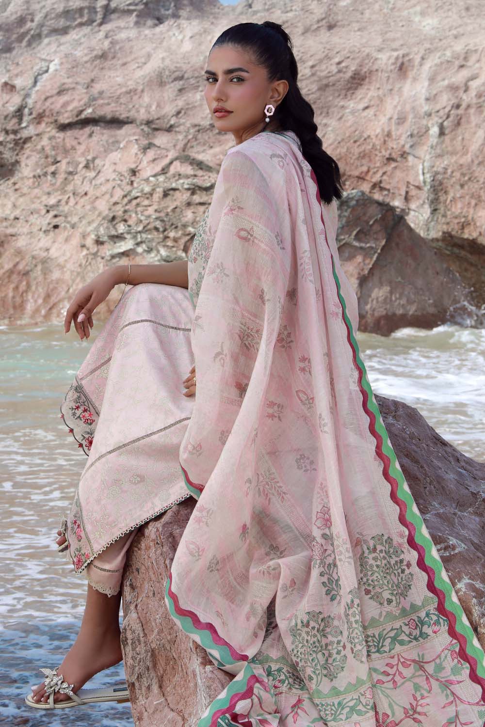 INSA - NEW NAMAL PRET