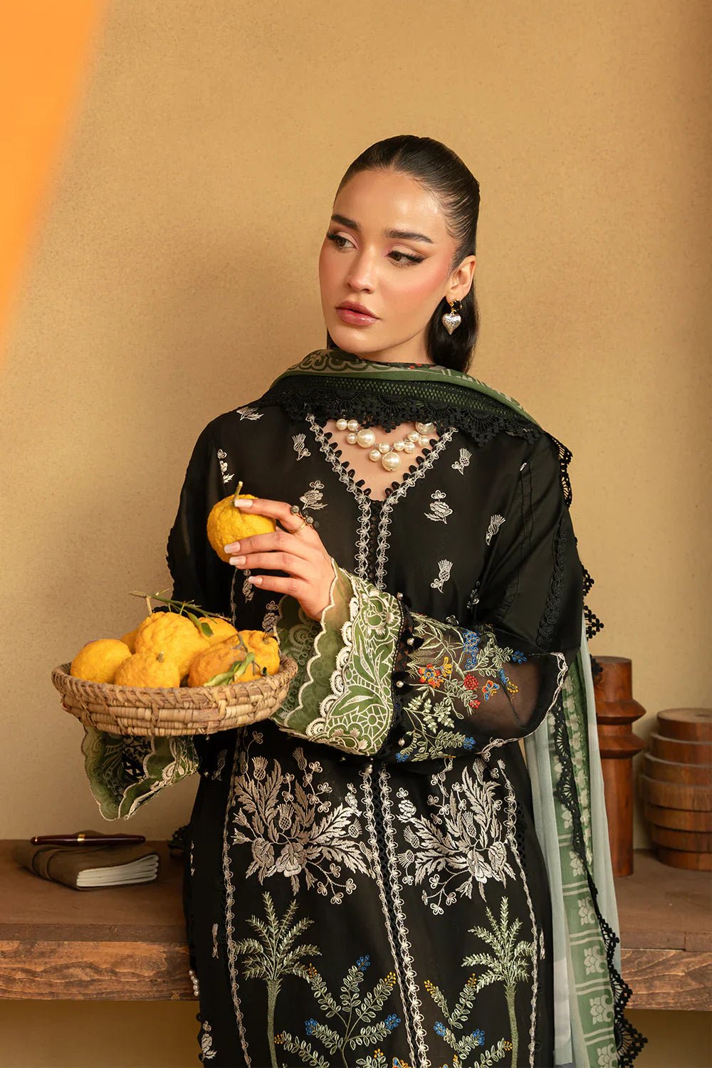 MARY - SRL25 - 07 - NEW NAMAL PRET