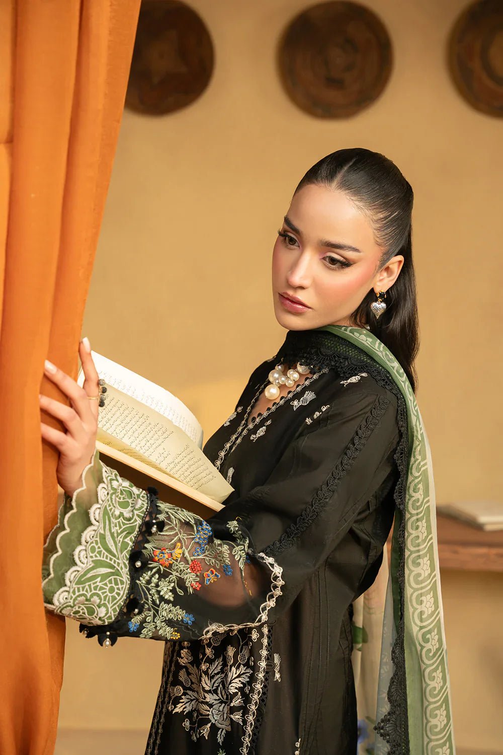 MARY - SRL25 - 07 - NEW NAMAL PRET
