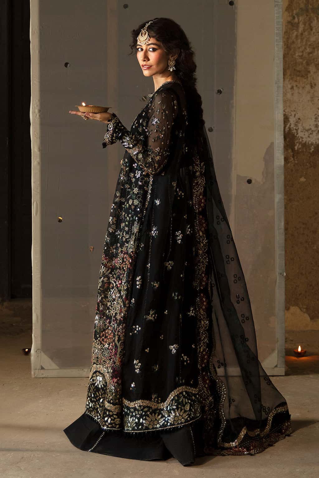 Meera - NEW NAMAL PRET