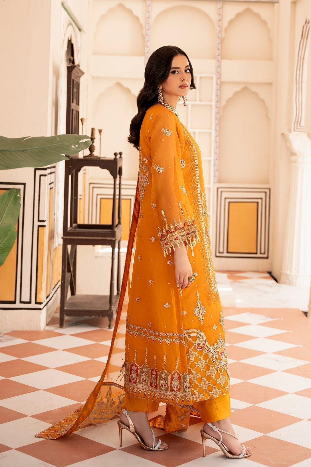 NAZNEEN - NEW NAMAL PRET