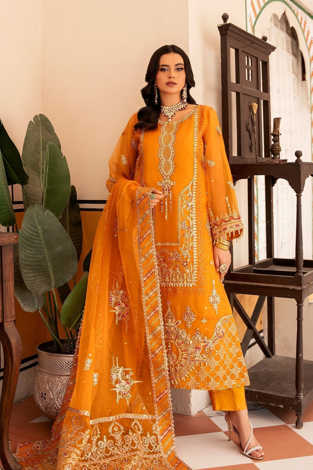 NAZNEEN - NEW NAMAL PRET