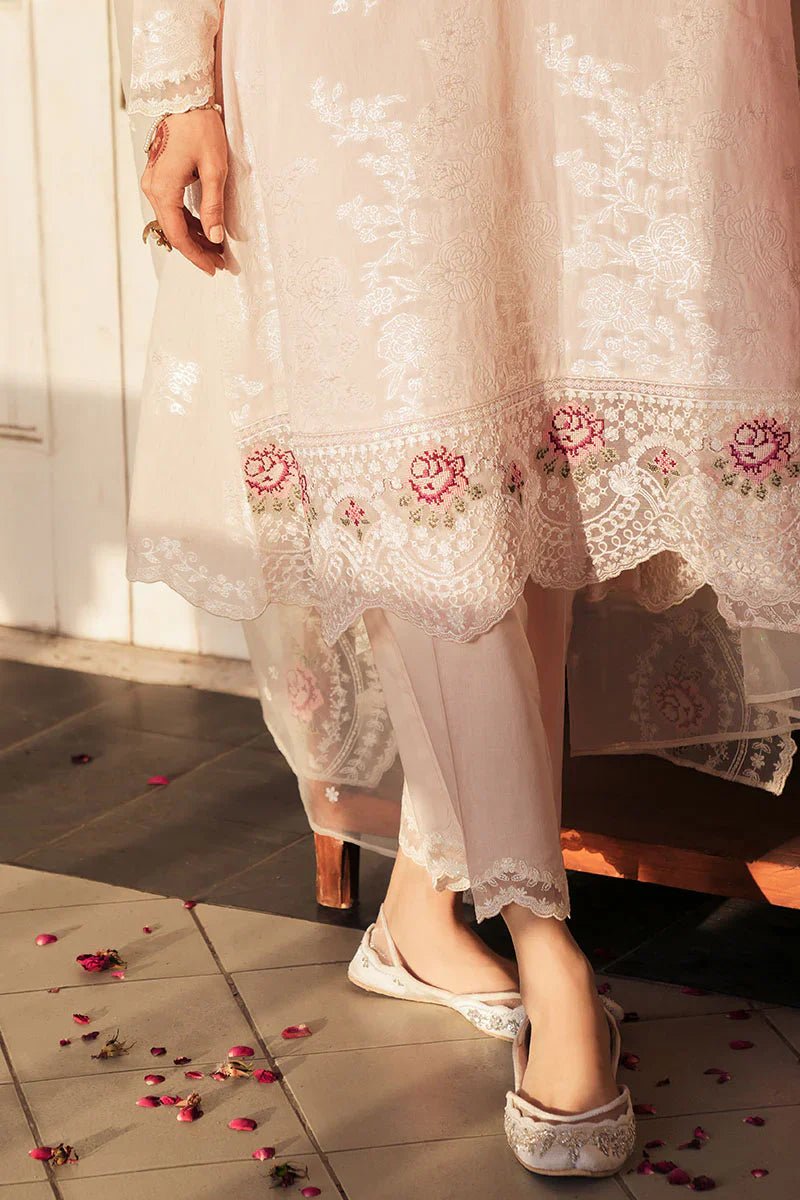 PALE PINK - 3 PC EMBROIDERED LAWN SUIT - NEW NAMAL PRET