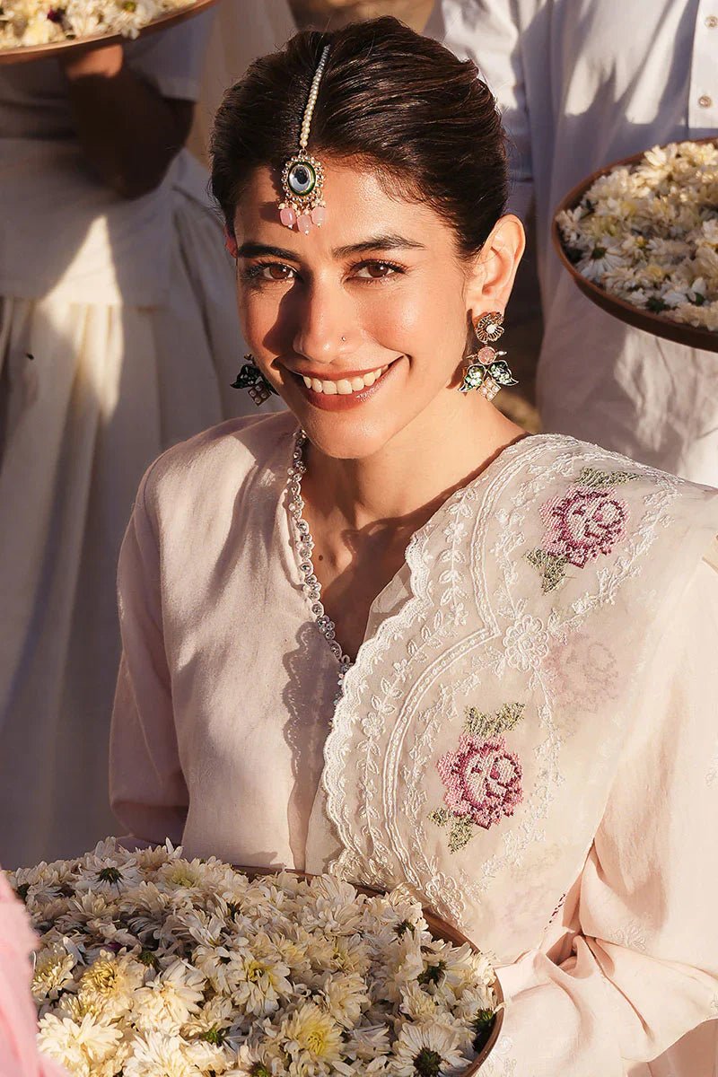 PALE PINK - 3 PC EMBROIDERED LAWN SUIT - NEW NAMAL PRET