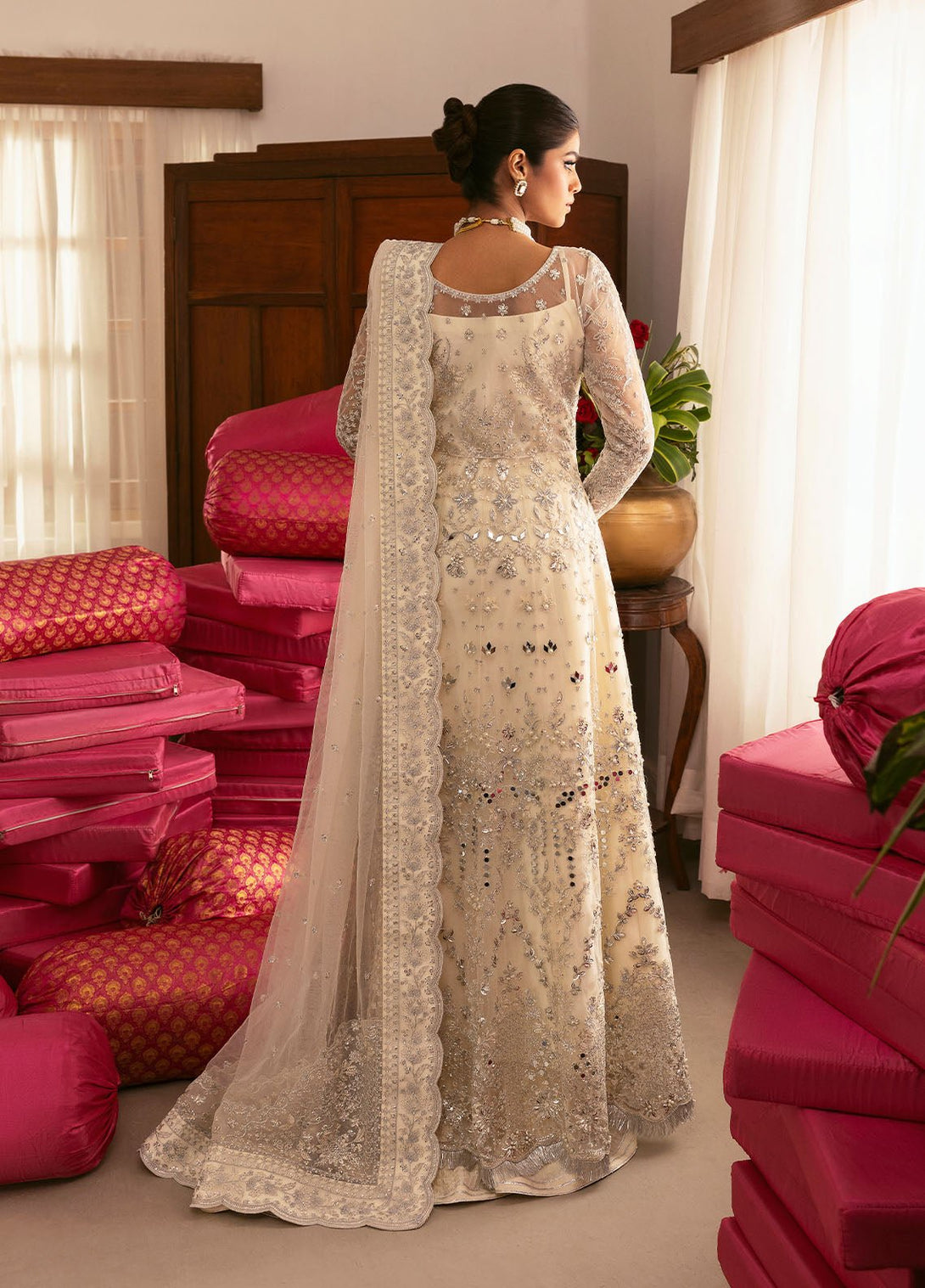 Sitara - NEW NAMAL PRET