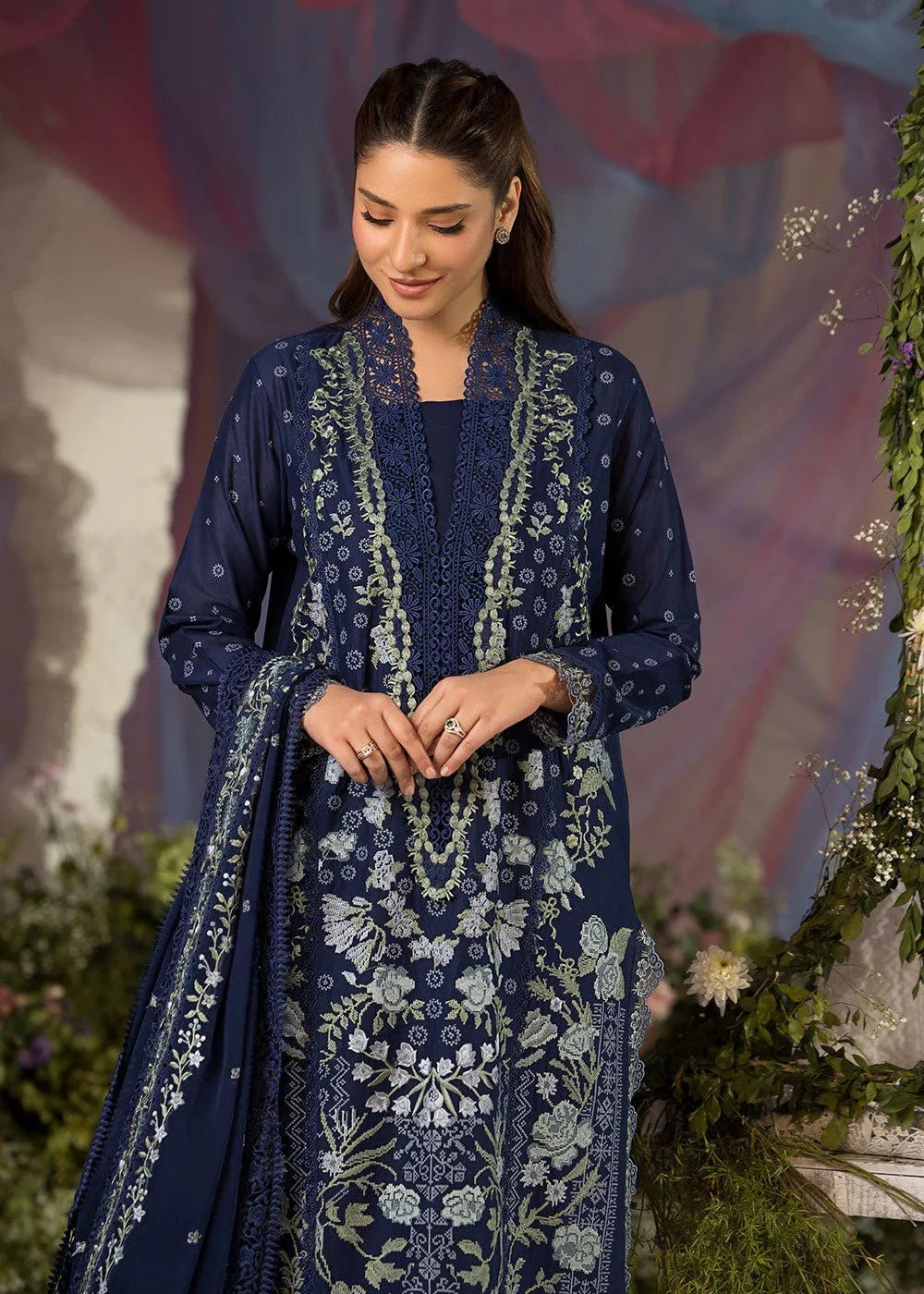 SN - SL25 - 8A - Sobia Nazir - NEW NAMAL PRET