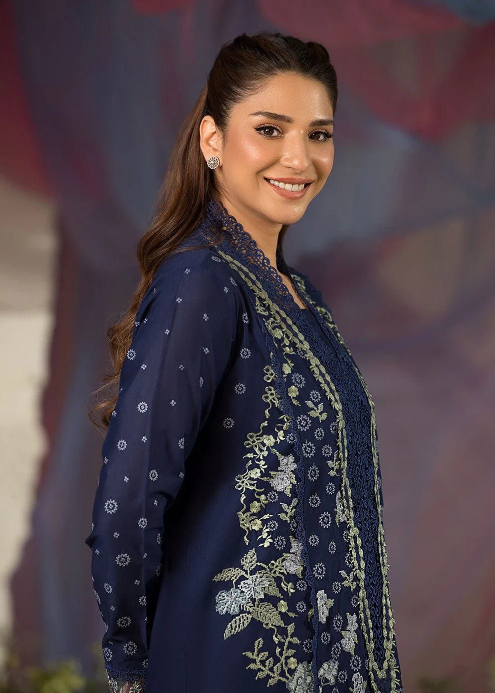 SN - SL25 - 8A - Sobia Nazir - NEW NAMAL PRET
