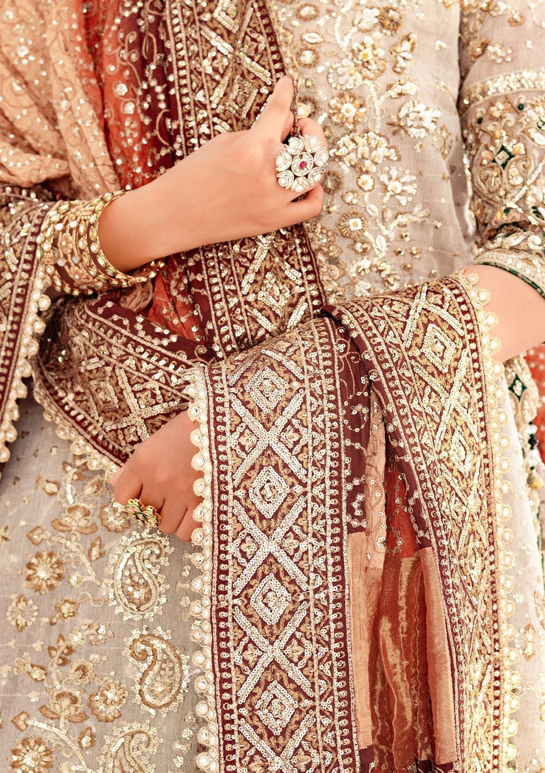 WEDDING FESTIVE ’24 VOL. 2 - LOOK 01 - NEW NAMAL PRET