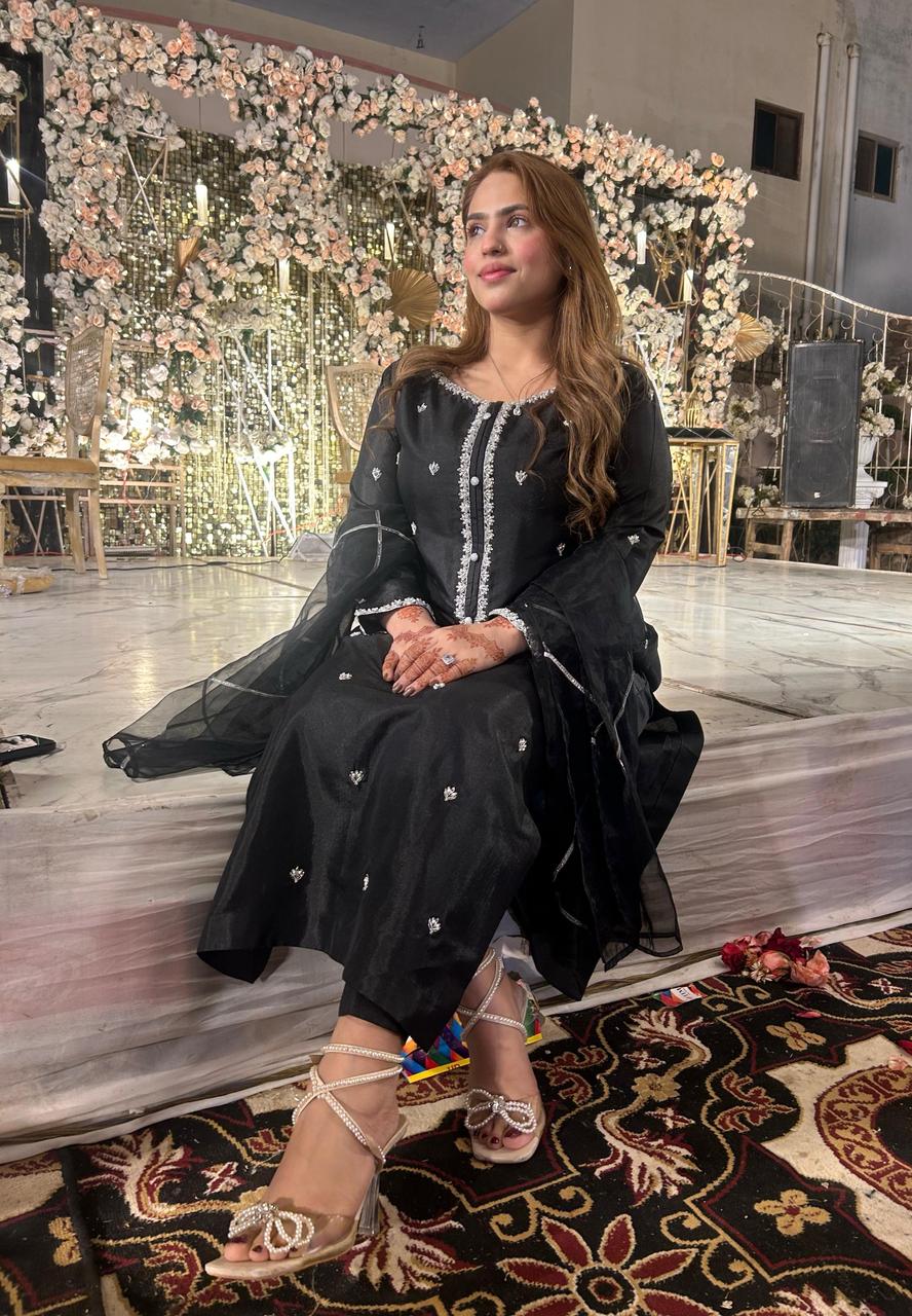Zaib Dress with Hand made work & Trouser, organza Duppta - NEW NAMAL PRET