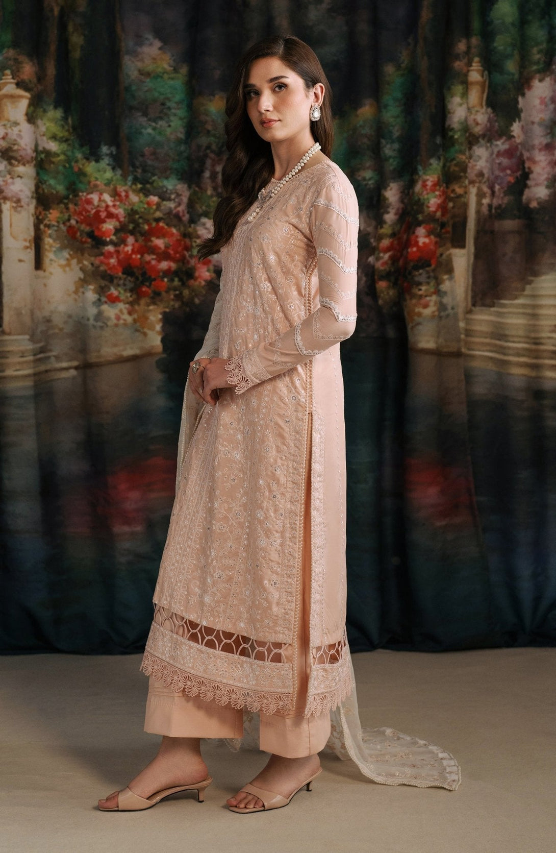 ZRF - RW - 05 EMIRA - NEW NAMAL PRET
